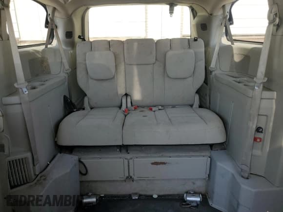 ✅ 2015 Dodge Grand Caravan SXT • VIN: 2C7WDGCG6FR557268 • Lot: 81091815. Listed on Copart with 97,342 mi. Free auction sales archive from the USA and detailed vehicle history report at DreamBid. Image 10.