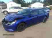 2023 Hyundai Elantra SEL z VIN KMHLM4AG8PU452572, wystawiony jako IAAI lot #43279239 z przebiegiem 51 009 mil mil oraz . Historia ofert i sprzedaży dostępna na DreamBid. Obrazek 2.