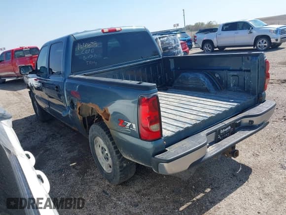 ✅ 2006 Chevrolet Silverado 1500 LT1 • VIN: 2GCEK13T961173184 • Лот: 41864254. Опубликован ранее на IAAI с пробегом 700 443 миль. Бесплатный доступ к архиву аукционных продаж из США и подробный отчёт об истории автомобиля на DreamBid. Изображение 3.