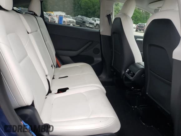 ✅ 2023 Tesla Model Y Long Range • VIN: 7SAYGAEE7PF663198 • Lot: 54260295. Wystawiony na Copart z przebiegiem 72 031 mil. Bezpłatny archiwum sprzedaży aukcyjnych z USA i szczegółowy raport historii pojazdu na DreamBid. Zdjęcie 10.