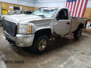 ✅ 2007 Chevrolet Silverado 2500HD 1LT • VIN: 1GCHK24627E563832 • Lot: 52731915. Wystawiony na Copart z przebiegiem 254 371 mil. Bezpłatny archiwum sprzedaży aukcyjnych z USA i szczegółowy raport historii pojazdu na DreamBid. Zdjęcie 1.