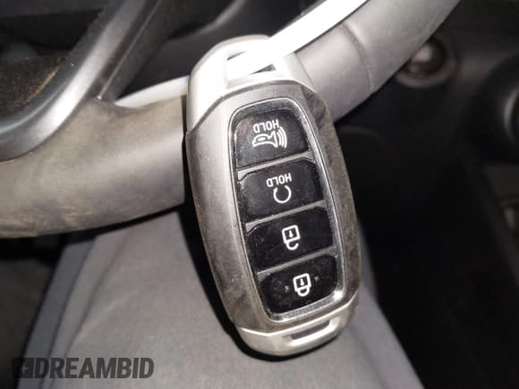 ✅ 2024 Hyundai Venue SEL • VIN: KMHRC8A3XRU299388 • Lot: 42155918. Listed on IAAI with 2,626 mi. Free auction sales archive from the USA and detailed vehicle history report at DreamBid. Image 11.