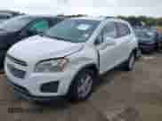 2016 Chevrolet Trax LT z VIN 3GNCJLSB2GL253948, wystawiony jako IAAI lot #43400648 z przebiegiem 96 608 mil mil oraz . Historia ofert i sprzedaży dostępna na DreamBid. Obrazek 17.