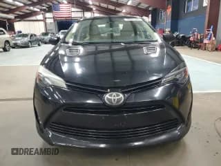 ✅ 2018 Toyota Corolla LE • VIN: 5YFBURHE9JP762624 • Lot: 92501245. Wystawiony na Copart z przebiegiem 124 590 mil. Bezpłatny archiwum sprzedaży aukcyjnych z USA i szczegółowy raport historii pojazdu na DreamBid. Zdjęcie 5.