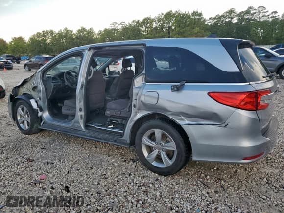 ✅ 2018 Honda Odyssey EX • VIN: 5FNRL6H52JB095665 • Lot: 89849205. Listed on Copart with 82,873 mi. Free auction sales archive from the USA and detailed vehicle history report at DreamBid. Image 2.
