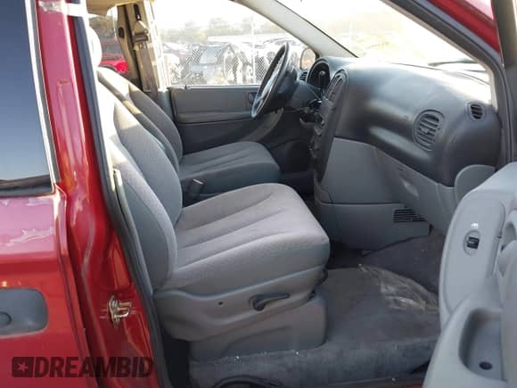 2006 Dodge Grand Caravan SE with VIN 1D4GP24R56B678645, listed as a IAAI auction lot 43514448 with 74,000 mi miles and . Bid and sale history available at DreamBid. Image 5.