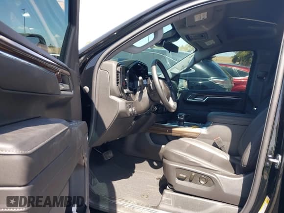 ✅ 2023 Chevrolet Silverado 1500 LT Trail Boss • VIN: 3GCUDFED4PG344246 • Lot: 41953422. Wystawiony na IAAI z przebiegiem 29 089 mil. Bezpłatny archiwum sprzedaży aukcyjnych z USA i szczegółowy raport historii pojazdu na DreamBid. Zdjęcie 5.