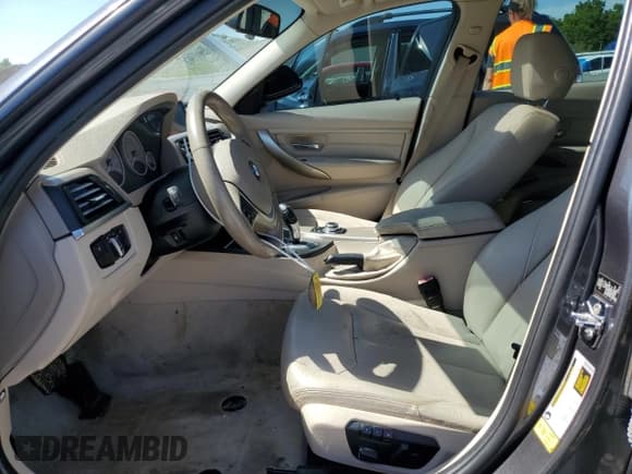 ✅ 2012 BMW 3 Series 328i • VIN: WBA3A5C5XCF258197 • Lot: 56336755. Listed on Copart with 178,878 mi. Free auction sales archive from the USA and detailed vehicle history report at DreamBid. Image 7.