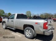✅ 2009 Chevrolet Silverado 1500 • VIN: 1GCEK24099Z237813 • Лот: 54860645. Опубликован ранее на Copart с пробегом 107 525 миль. Бесплатный доступ к архиву аукционных продаж из США и подробный отчёт об истории автомобиля на DreamBid. Изображение 2.