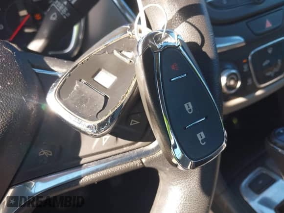 2018 Chevrolet Equinox LS с VIN 3GNAXREVXJL135247, выставлен на аукционе IAAI как лот 43497687 с пробегом 120 923 миль миль и . История ставок и продаж доступна на DreamBid. Изображение 11.