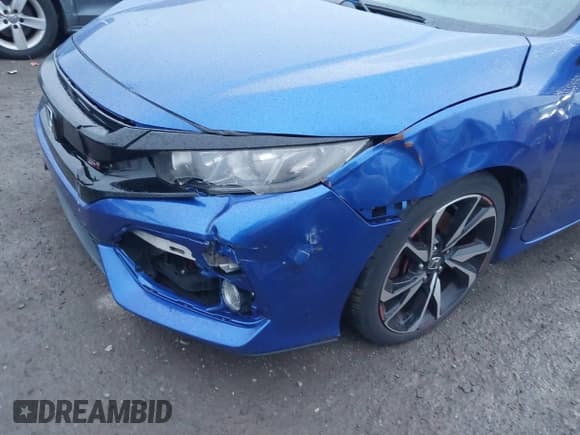 ✅ 2018 Honda Civic Si • VIN: 2HGFC3A56JH755407 • Лот: 43900150. Опубликован ранее на IAAI с пробегом 117 787 миль. Бесплатный доступ к архиву аукционных продаж из США и подробный отчёт об истории автомобиля на DreamBid. Изображение 6.