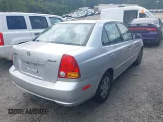 2004 Hyundai Accent GL z VIN KMHCG45C04U542714, wystawiony jako IAAI lot #42917213 z przebiegiem 172 011 mil mil oraz . Historia ofert i sprzedaży dostępna na DreamBid. Obrazek 4.