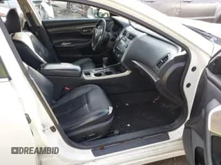 ✅ 2015 Nissan Altima S • VIN: 1N4AL3AP7FN874243 • Lot: 43610885. Wystawiony na IAAI z przebiegiem 198 877 mil. Bezpłatny archiwum sprzedaży aukcyjnych z USA i szczegółowy raport historii pojazdu na DreamBid. Zdjęcie 5.