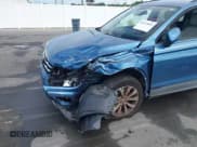 ✅ 2019 Volkswagen Tiguan S • VIN: 3VV1B7AX0KM101611 • Лот: 43372465. Опубликован ранее на IAAI с пробегом 63 802 миль. Бесплатный доступ к архиву аукционных продаж из США и подробный отчёт об истории автомобиля на DreamBid. Изображение 6.