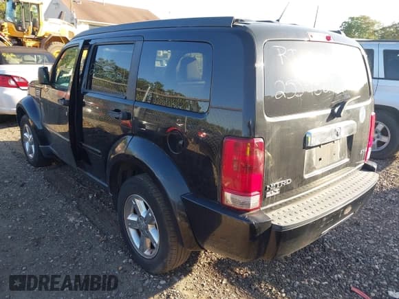 ✅ 2007 Dodge Nitro SLT • VIN: 1D8GU58K27W731091 • Lot: 43358786. Listed on IAAI with Not provided. Free auction sales archive from the USA and detailed vehicle history report at DreamBid. Image 3.