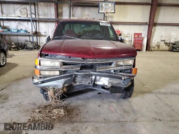 ✅ 1996 Chevrolet Silverado 1500 • VIN: 1GCEK19RXTE243135 • Lot: 89702295. Wystawiony na Copart z przebiegiem 202 839 mil. Bezpłatny archiwum sprzedaży aukcyjnych z USA i szczegółowy raport historii pojazdu na DreamBid. Zdjęcie 5.