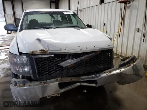 ✅ 2012 Chevrolet Silverado 2500HD Work Truck • VIN: 1GC2KVCG7CZ139471 • Lot: 42931015. Wystawiony na Copart z przebiegiem 202 926 mil. Bezpłatny archiwum sprzedaży aukcyjnych z USA i szczegółowy raport historii pojazdu na DreamBid. Zdjęcie 5.