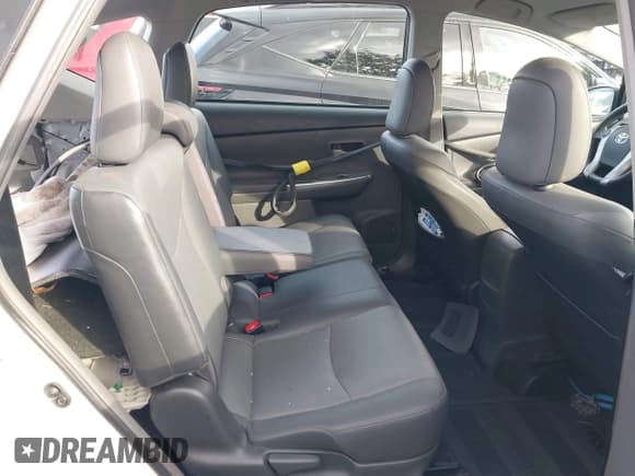 ✅ 2014 Toyota Prius Two • VIN: JTDZN3EU8E3341058 • Лот: 43725999. Опубликован ранее на IAAI с пробегом 123 539 миль. Бесплатный доступ к архиву аукционных продаж из США и подробный отчёт об истории автомобиля на DreamBid. Изображение 8.