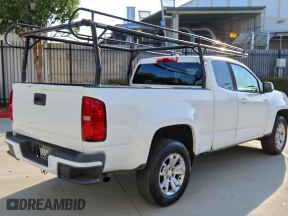 ✅ 2021 Chevrolet Colorado 2WD LT • VIN: 1GCHSCEN5M1110643 • Lot: 95501385. Wystawiony na Copart z przebiegiem 85 630 mil. Bezpłatny archiwum sprzedaży aukcyjnych z USA i szczegółowy raport historii pojazdu na DreamBid. Zdjęcie 3.