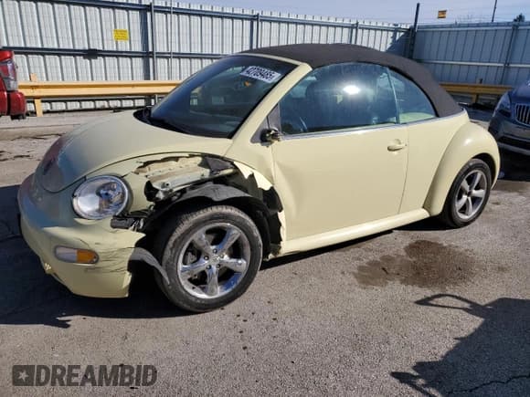 ✅ 2003 Volkswagen Beetle GLS • VIN: 3VWCD21Y43M331910 • Lot: 42709485. Listed on Copart with 56,409 mi. Free auction sales archive from the USA and detailed vehicle history report at DreamBid. Image 1.