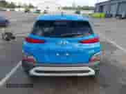 2022 Hyundai Kona SE z VIN KM8K2CAB0NU805948, wystawiony jako IAAI lot #43324147 z przebiegiem 44 085 mil mil oraz . Historia ofert i sprzedaży dostępna na DreamBid. Obrazek 17.