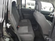 ✅ 2015 Jeep Patriot Altitude • VIN: 1C4NJRBB9FD357572 • Lot: 68550845. Wystawiony na Copart z przebiegiem 95 304 mil. Bezpłatny archiwum sprzedaży aukcyjnych z USA i szczegółowy raport historii pojazdu na DreamBid. Zdjęcie 11.