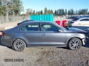 ✅ 2017 Volkswagen Jetta SE • VIN: 3VWDB7AJ4HM352659 • Лот: 43428668. Опубликован ранее на IAAI с пробегом 63 903 миль. Бесплатный доступ к архиву аукционных продаж из США и подробный отчёт об истории автомобиля на DreamBid. Изображение 14.