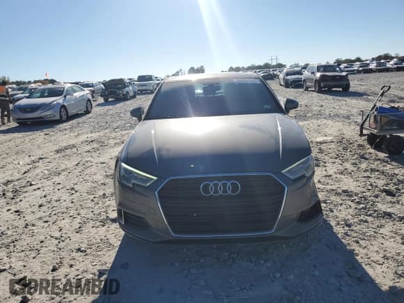 ✅ 2018 Audi A3 Premium • VIN: WAUAUGFF6J1040816 • Лот: 85862245. Опубликован ранее на Copart с пробегом 125 468 миль. Бесплатный доступ к архиву аукционных продаж из США и подробный отчёт об истории автомобиля на DreamBid. Изображение 5.