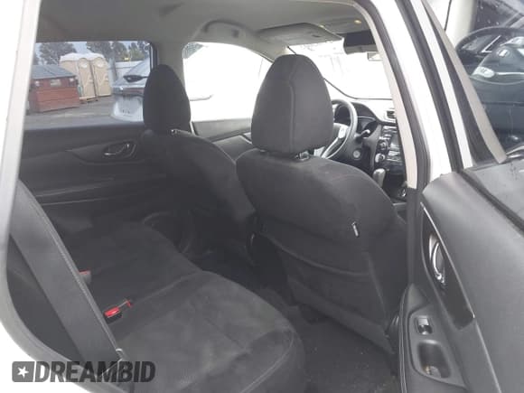 ✅ 2014 Nissan Rogue SV • VIN: 5N1AT2MV9EC805171 • Lot: 43702002. Wystawiony na IAAI z przebiegiem 176 613 mil. Bezpłatny archiwum sprzedaży aukcyjnych z USA i szczegółowy raport historii pojazdu na DreamBid. Zdjęcie 8.