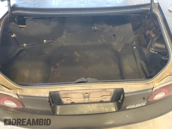 ✅ 1997 Mazda MX-5 Miata • VIN: JM1NA3536V0723334 • Lot: 79363324. Wystawiony na Copart z przebiegiem 94 099 mil. Bezpłatny archiwum sprzedaży aukcyjnych z USA i szczegółowy raport historii pojazdu na DreamBid. Zdjęcie 10.