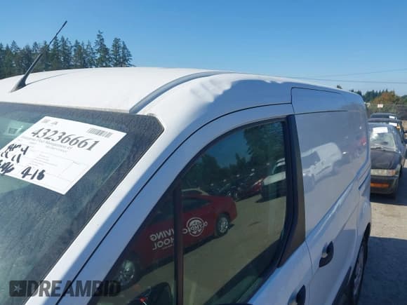 ✅ 2017 Ford Transit Connect XLT • VIN: NM0LS7F75H1336718 • Lot: 43236661. Wystawiony na IAAI z przebiegiem 133 196 mil. Bezpłatny archiwum sprzedaży aukcyjnych z USA i szczegółowy raport historii pojazdu na DreamBid. Zdjęcie 6.