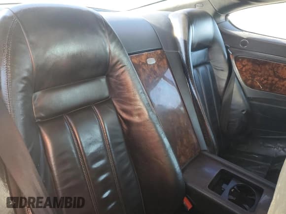 ✅ 2004 Bentley Continental GT GT • VIN: SCBCR63W34C021762 • Lot: 82373224. Wystawiony na Copart z przebiegiem 11 998 mil. Bezpłatny archiwum sprzedaży aukcyjnych z USA i szczegółowy raport historii pojazdu na DreamBid. Zdjęcie 10.