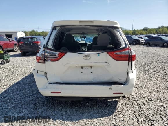 ✅ 2015 Toyota Sienna LE AAS • VIN: 5TDKK3DC3FS589057 • Lot: 80193055. Listed on Copart with 168,458 mi. Free auction sales archive from the USA and detailed vehicle history report at DreamBid. Image 6.