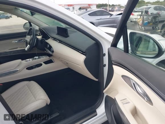 ✅ 2025 Genesis GV70 Sport • VIN: 5NMMCDTC6SH031939 • Lot: 43470973. Listed on IAAI with 6,977 mi. Free auction sales archive from the USA and detailed vehicle history report at DreamBid. Image 5.