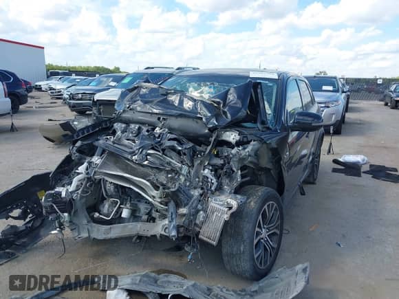 2019 Mitsubishi Outlander ES with VIN JA4AP3AU1KU032223, listed as a IAAI auction lot 43283790 with 47,697 mi miles and . Bid and sale history available at DreamBid. Image 2.