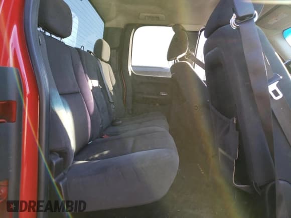 ✅ 2009 Chevrolet Silverado 2500HD LT • VIN: 1GCHK59K19E123921 • Лот: 80914444. Опубликован ранее на Copart с пробегом 330 731 миль. Бесплатный доступ к архиву аукционных продаж из США и подробный отчёт об истории автомобиля на DreamBid. Изображение 10.