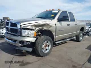 2005 Dodge 3500 SLT z VIN 3D7LS38C15G776041, wystawiony jako IAAI lot #42358059 z przebiegiem 93 860 mil mil oraz . Historia ofert i sprzedaży dostępna na DreamBid. Obrazek 2.
