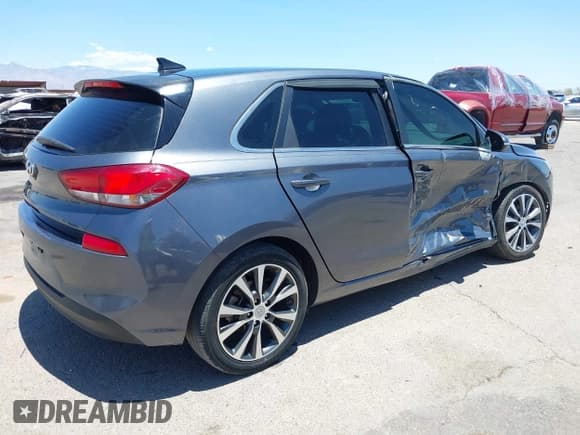 ✅ 2019 Hyundai Elantra • VIN: KMHH35LE6KU109519 • Lot: 42440088. Wystawiony na IAAI z przebiegiem 46 671 mil. Bezpłatny archiwum sprzedaży aukcyjnych z USA i szczegółowy raport historii pojazdu na DreamBid. Zdjęcie 4.