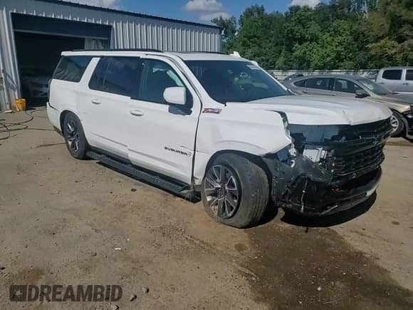2024 Chevrolet Suburban Z71 z VIN 1GNSKDKD4RR366912, wystawiony jako Copart lot #85366065 z przebiegiem 17 299 mil mil oraz Szkoda całkowita • Salvage title. Historia ofert i sprzedaży dostępna na DreamBid. Obrazek 14.