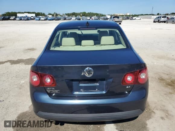 ✅ 2010 Volkswagen Jetta SE • VIN: 3VWRX7AJ0AM036219 • Lot: 90224525. Wystawiony na Copart z przebiegiem 157 747 mil. Bezpłatny archiwum sprzedaży aukcyjnych z USA i szczegółowy raport historii pojazdu na DreamBid. Zdjęcie 6.