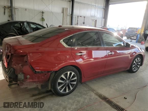 ✅ 2017 Nissan Altima SR • VIN: 1N4AL3AP5HC291801 • Lot: 82530095. Wystawiony na Copart z przebiegiem 124 417 mil. Bezpłatny archiwum sprzedaży aukcyjnych z USA i szczegółowy raport historii pojazdu na DreamBid. Zdjęcie 3.