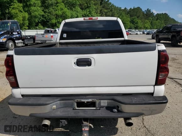 ✅ 2006 Chevrolet Silverado 1500 LT1 • VIN: 1GCEC19T86Z125784 • Лот: 57989195. Опубликован ранее на Copart с пробегом 315 825 миль. Бесплатный доступ к архиву аукционных продаж из США и подробный отчёт об истории автомобиля на DreamBid. Изображение 6.