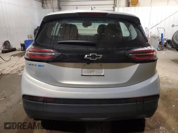 2023 Chevrolet Bolt EV 1LT z VIN 1G1FW6S09P4150130, wystawiony jako Copart lot #43371564 z przebiegiem 13 381 mil mil oraz . Historia ofert i sprzedaży dostępna na DreamBid. Obrazek 6.