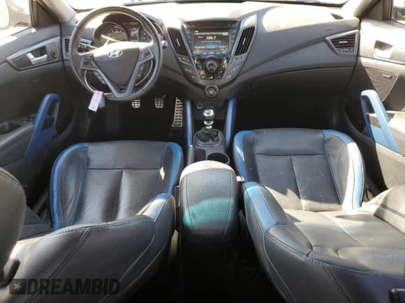 ✅ 2014 Hyundai Veloster Turbo • VIN: KMHTC6AE8EU183757 • Lot: 47384425. Wystawiony na Copart z przebiegiem 82 561 mil. Bezpłatny archiwum sprzedaży aukcyjnych z USA i szczegółowy raport historii pojazdu na DreamBid. Zdjęcie 8.