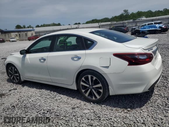✅ 2017 Nissan Altima SR • VIN: 1N4AL3AP7HC189061 • Lot: 57171495. Listed on Copart with 77,623 mi. Free auction sales archive from the USA and detailed vehicle history report at DreamBid. Image 2.
