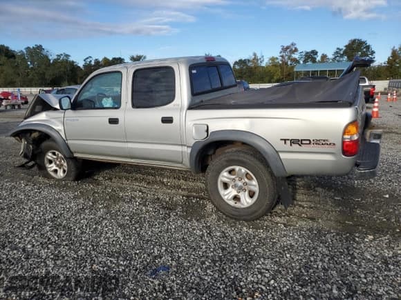 ✅ 2002 Toyota Tacoma PreRunner • VIN: 5TEGM92N92Z122438 • Lot: 85001155. Listed on Copart with 323,258 mi. Free auction sales archive from the USA and detailed vehicle history report at DreamBid. Image 2.