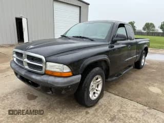 ✅ 2004 Dodge Dakota • VIN: 1D7GL12K94S552459 • Lot: 52153335. Wystawiony na Copart z przebiegiem 128 148 mil. Bezpłatny archiwum sprzedaży aukcyjnych z USA i szczegółowy raport historii pojazdu na DreamBid. Zdjęcie 2.