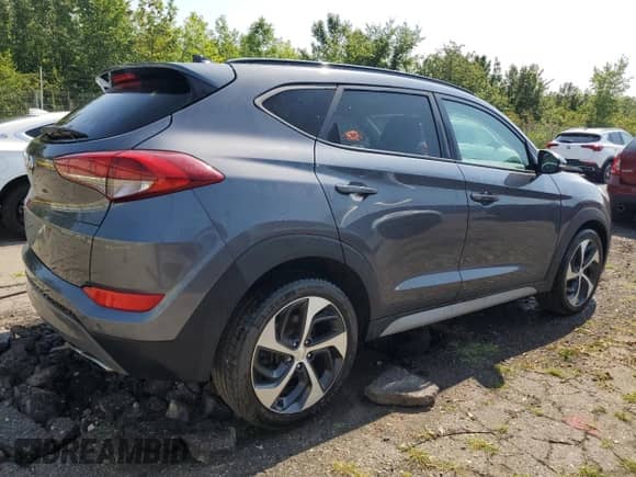 2018 Hyundai Tucson Limited z VIN KM8J33A26JU784560, wystawiony jako Copart lot #68315575 z przebiegiem 111 220 mil mil oraz Czysty tytuł • Clean title. Historia ofert i sprzedaży dostępna na DreamBid. Obrazek 3.