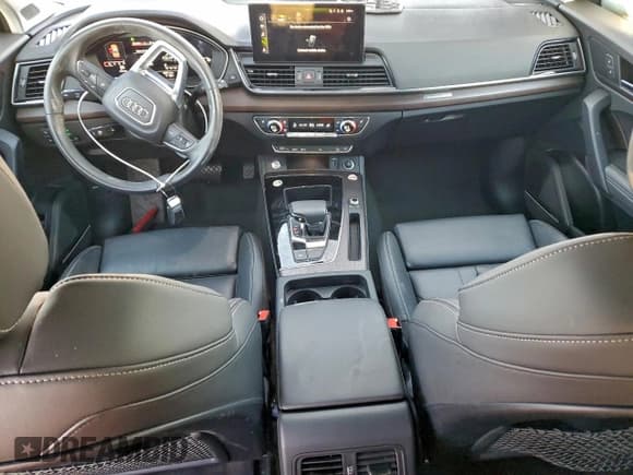 ✅ 2024 Audi Q5 S line Premium Plus • VIN: WA1EAAFY4R2082901 • Lot: 95303745. Wystawiony na Copart z przebiegiem 46 953 mil. Bezpłatny archiwum sprzedaży aukcyjnych z USA i szczegółowy raport historii pojazdu na DreamBid. Zdjęcie 8.