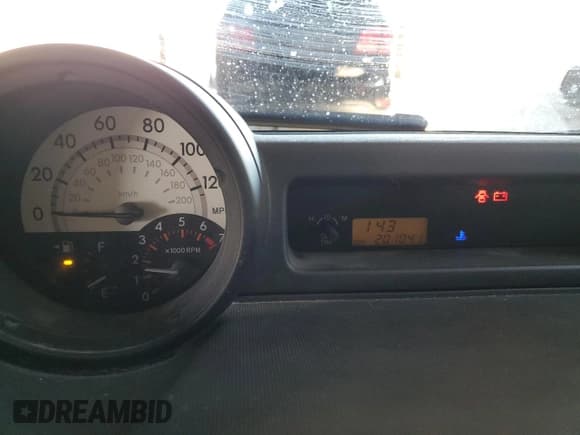 ✅ 2006 Scion xB • VIN: JTLKT334564083303 • Lot: 87309935. Wystawiony na Copart z przebiegiem 201 041 mil. Bezpłatny archiwum sprzedaży aukcyjnych z USA i szczegółowy raport historii pojazdu na DreamBid. Zdjęcie 9.